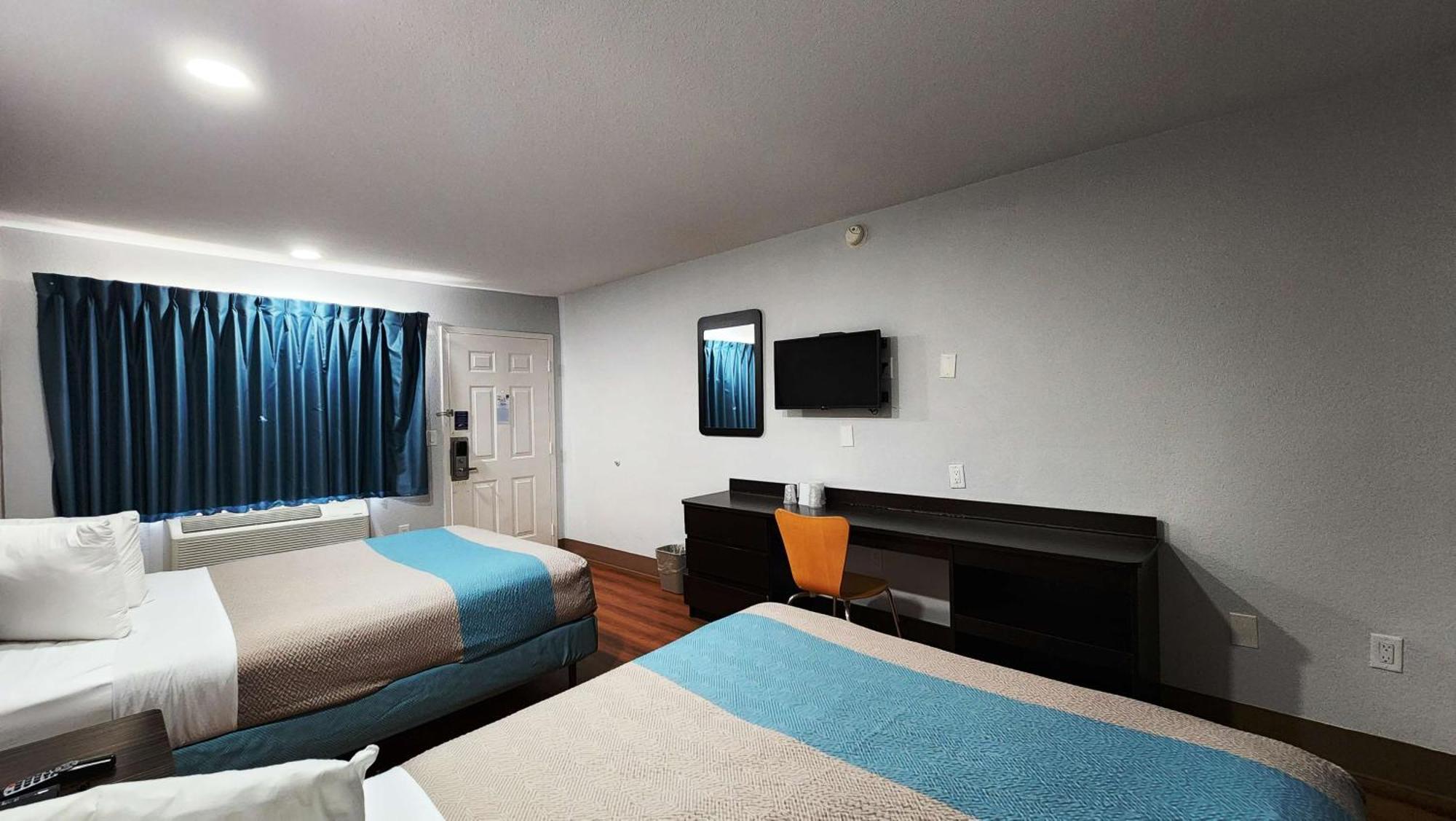 Motel 6-Webster, Tx - Houston - Nasa Lake Екстериор снимка